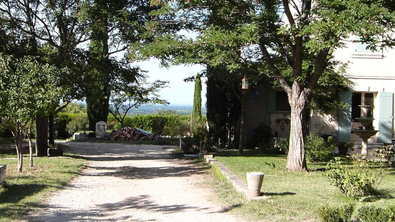 Le Mas Du Lac Saint-Rémy-de-Provence Esterno foto